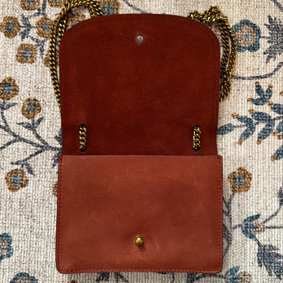 Madewell | Leather Chain Crossbody Bag - Picture 2 of 7